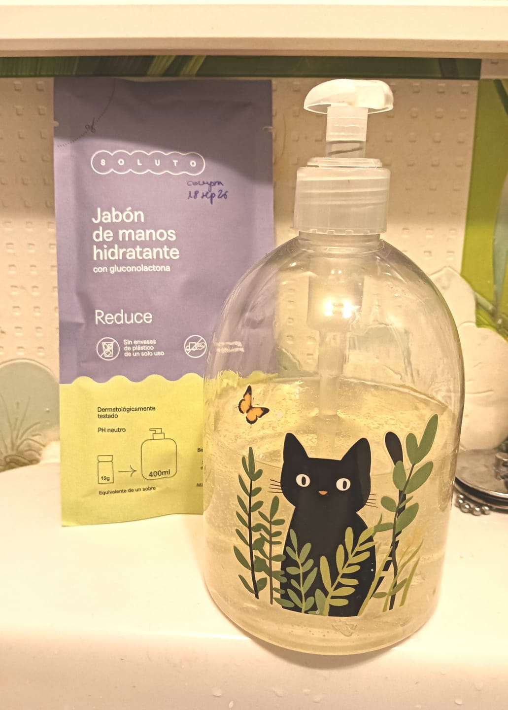 Customer photo review of Jabón de Manos Hidratante