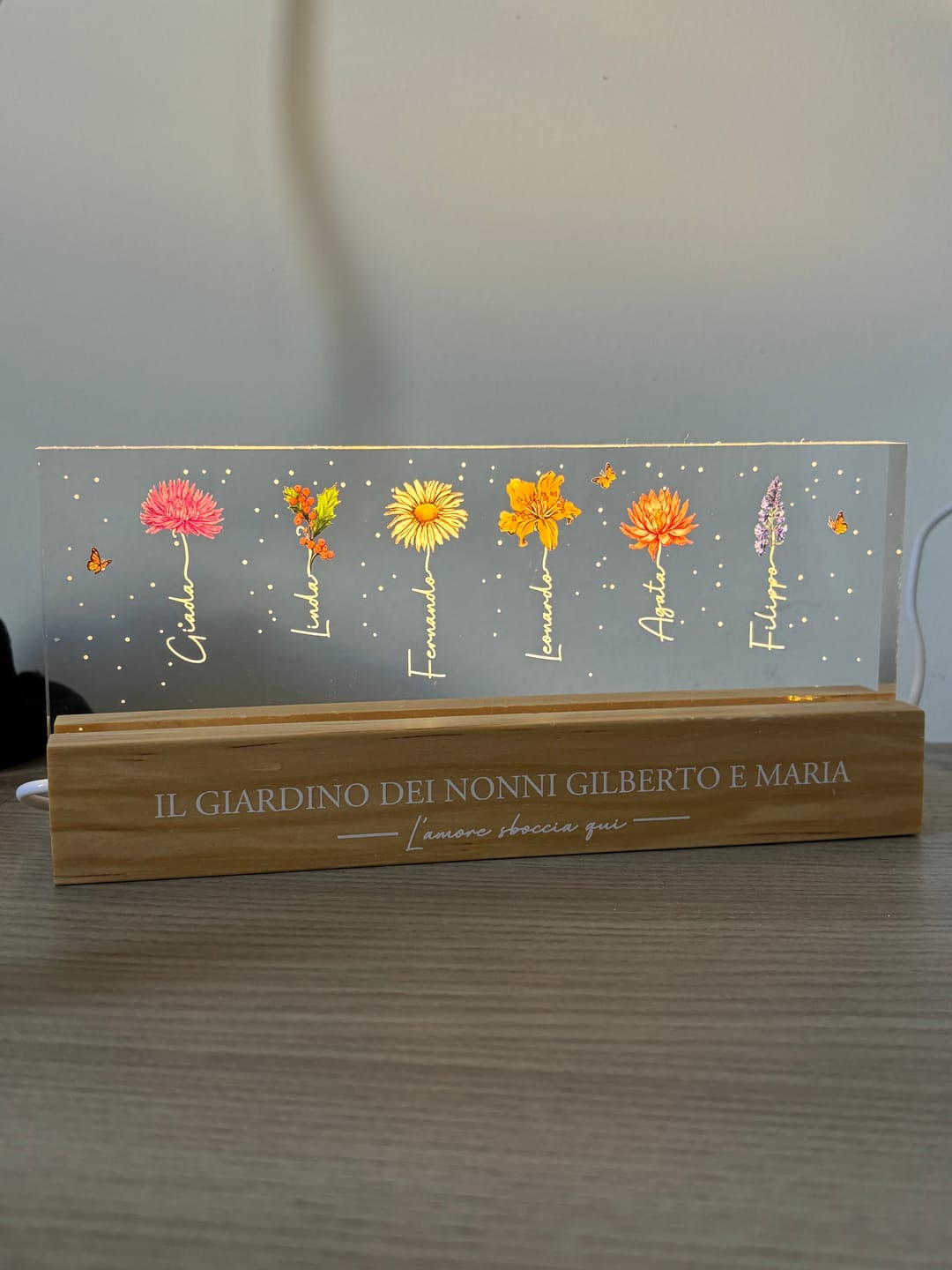 Customer photo review of lI giardino di Nonna - LED Supporto con fiori di nascita per Mamma e Nonna