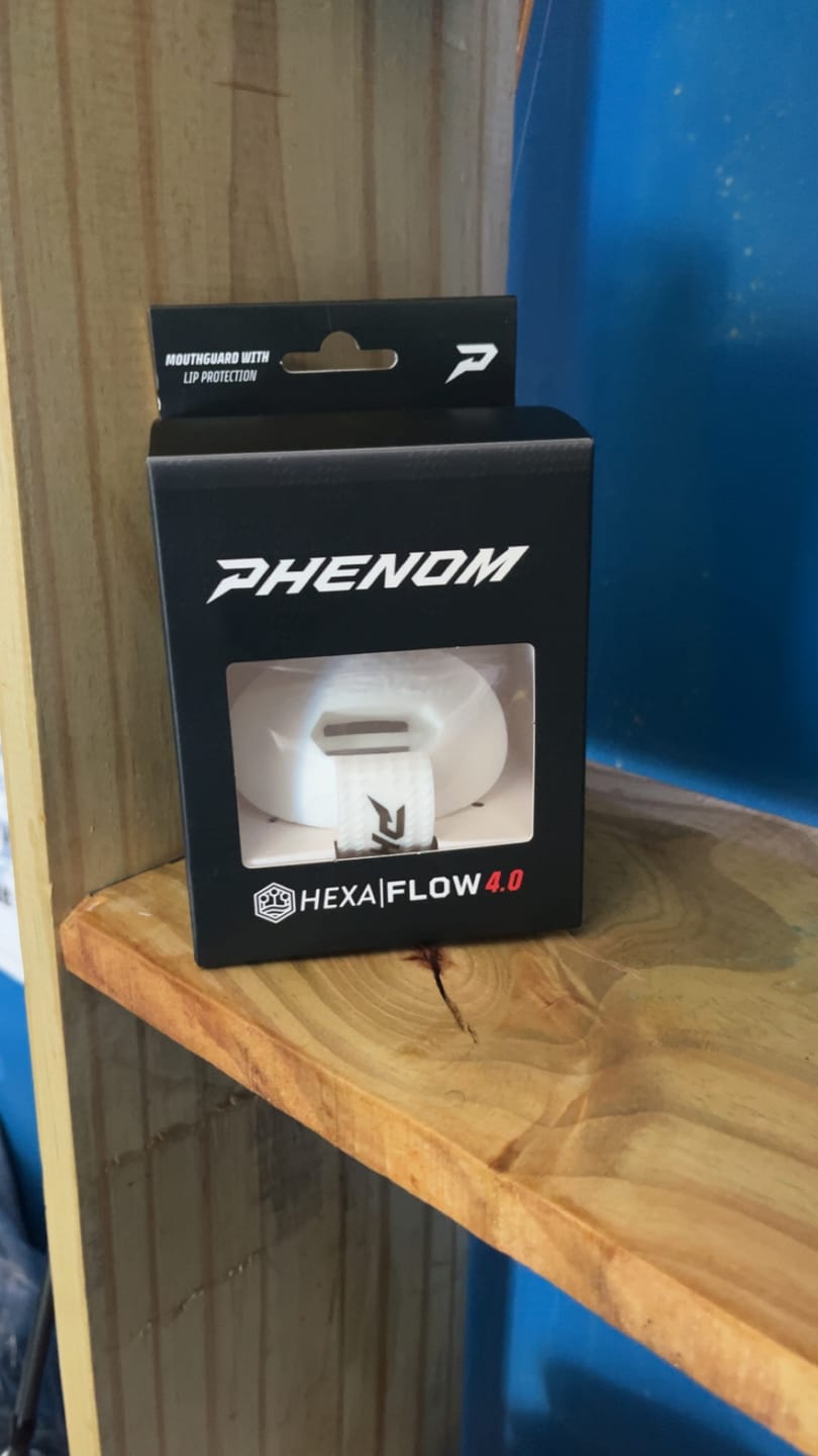 Customer photo review of Phenom Elite Hexa-Flow 4.0 Football Mouthguard – Team Color Edition (Adult & Youth)