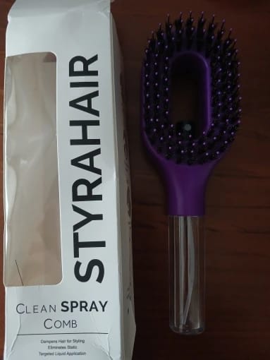 Customer photo review of Scalvée™ Anti-Frizz Hair Brush