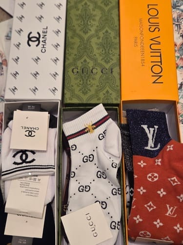 Customer photo review of CREW SOCKS 425569 ( 1 BOX )
