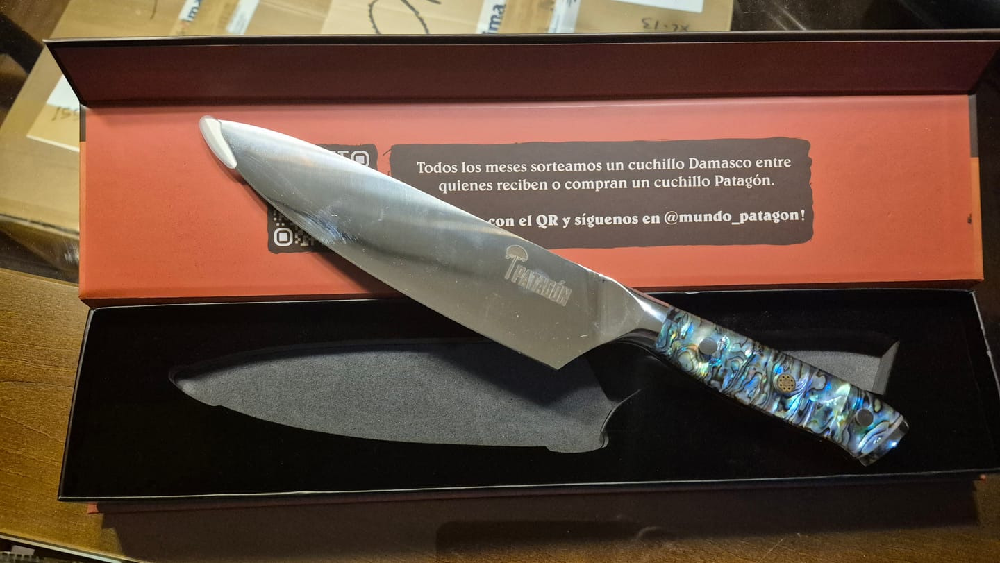 Customer photo review of Cuchillo Acero Alemán Inox. hoja 18 cm + Llavero cortapluma regalo