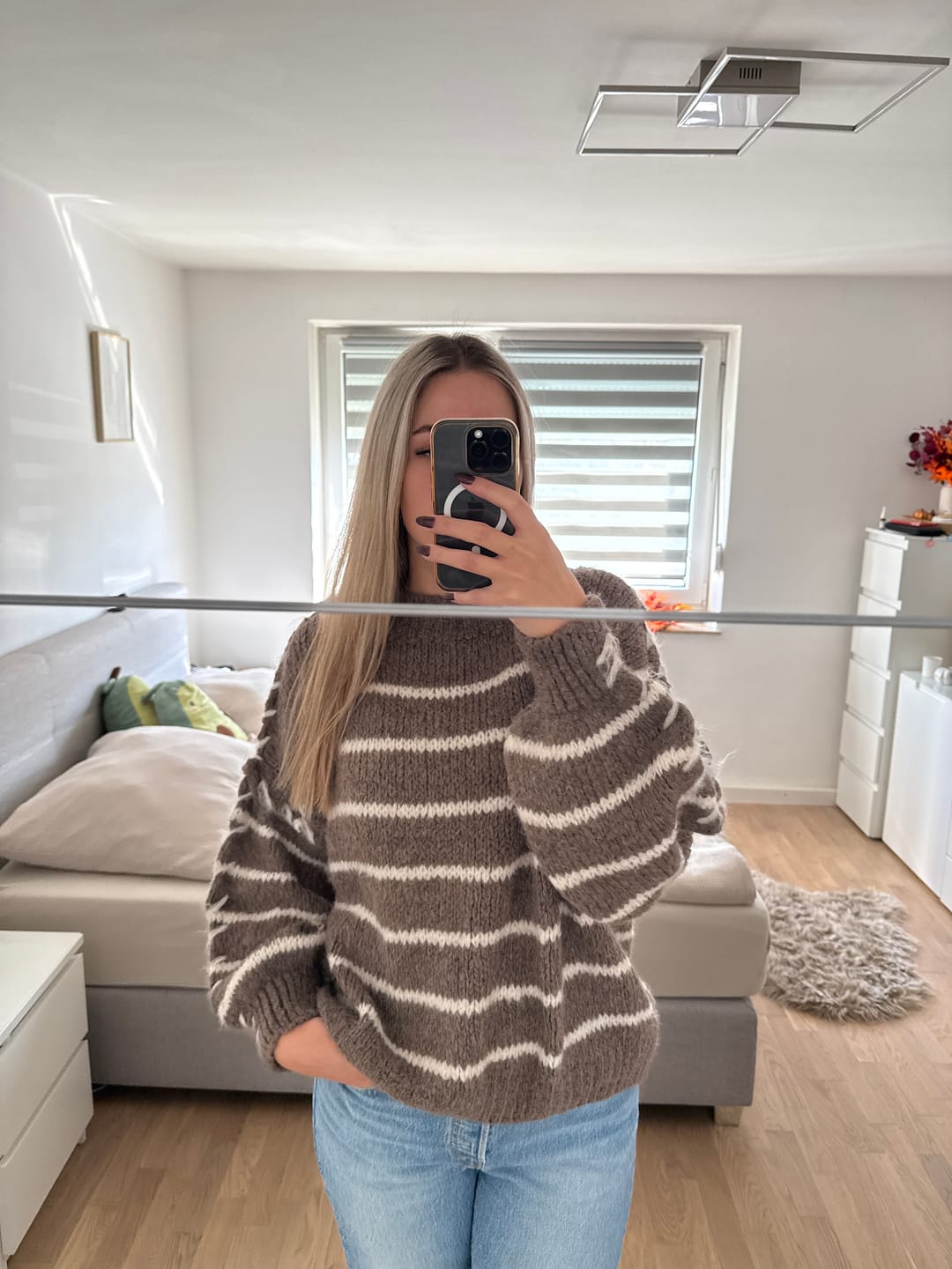 Customer photo review of Oversize Cozy Stripes Pullover