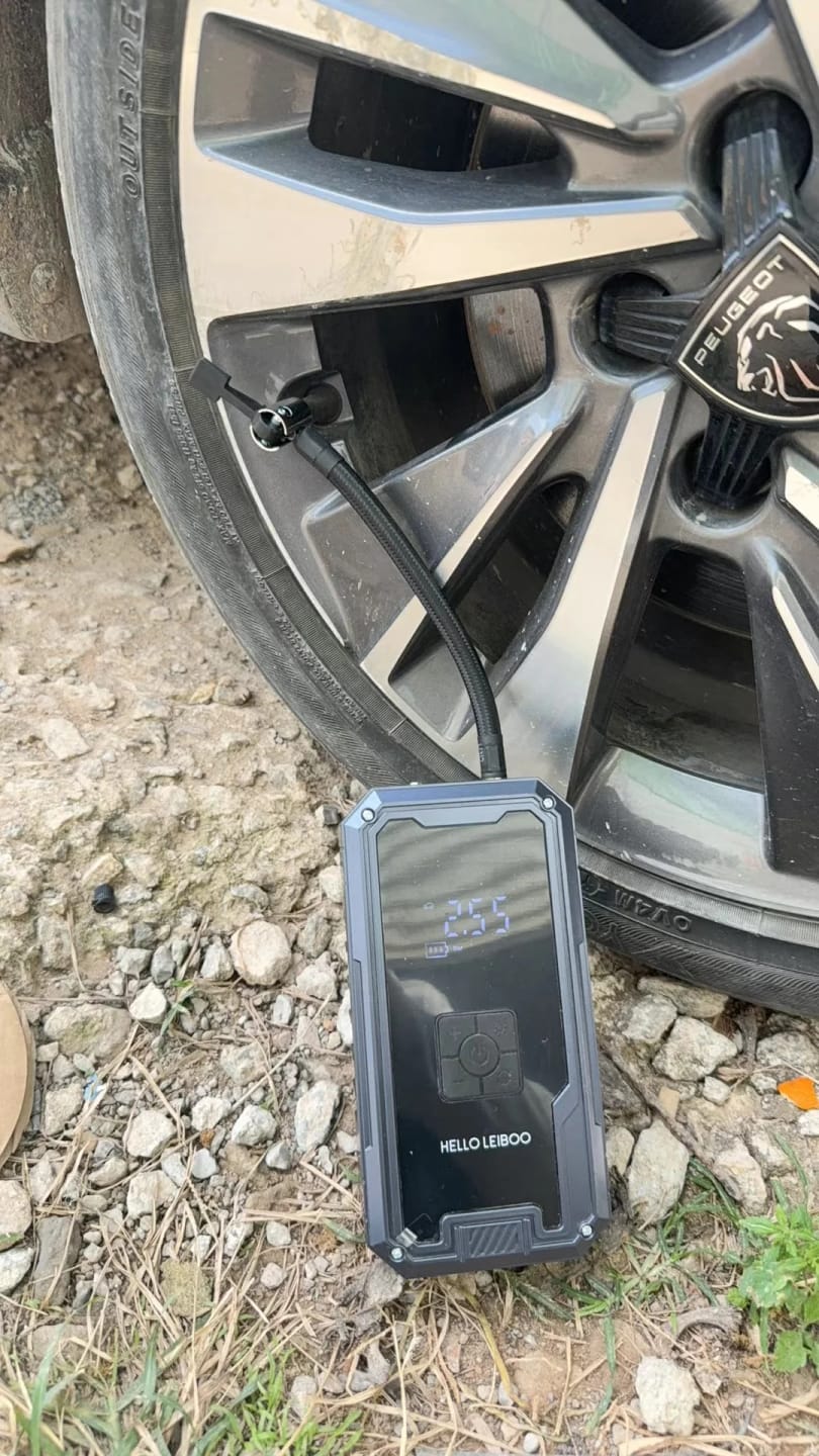 Customer photo review of [Top Rated] Momi's All-in-One Jump Starter - 4 IN 1