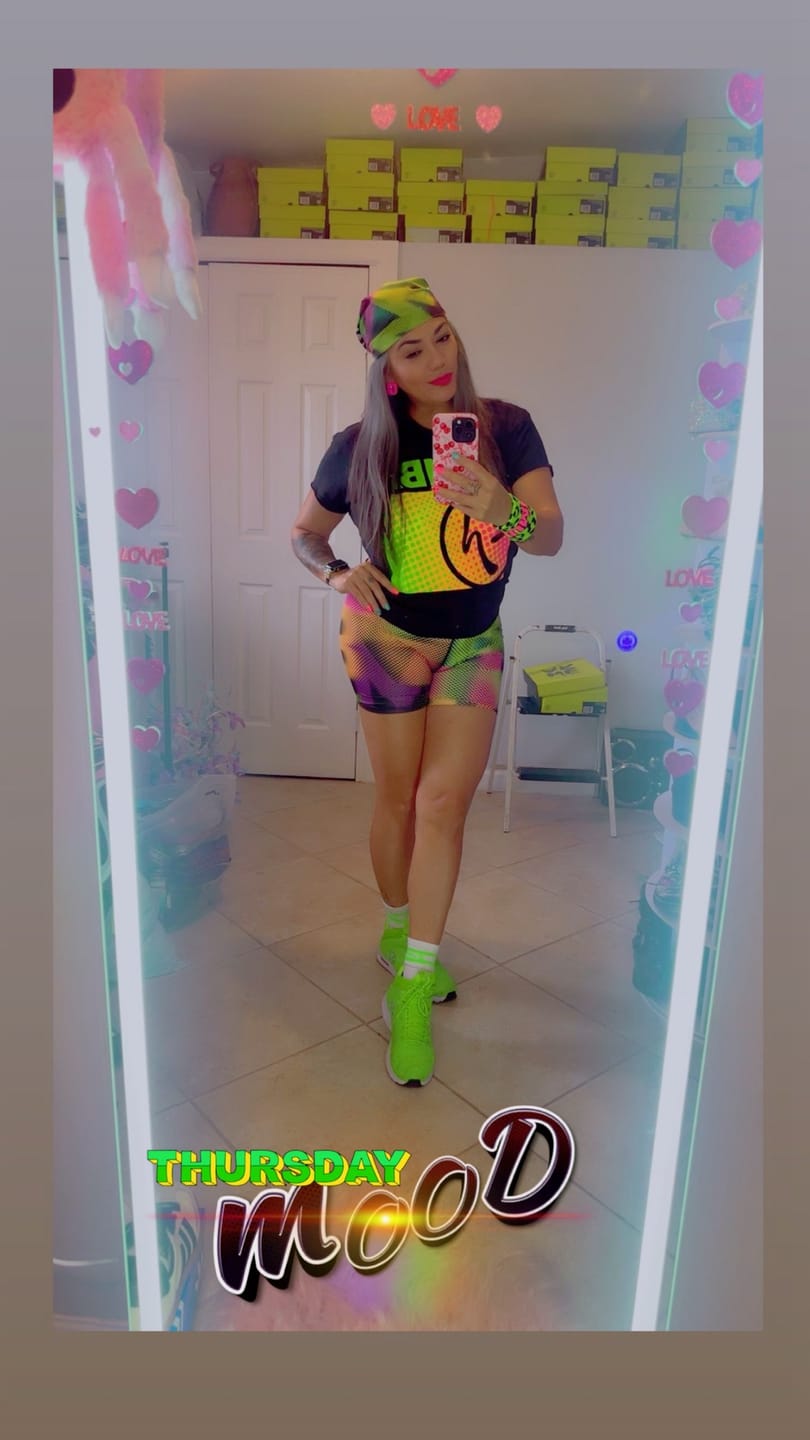 Customer photo review of Electric Feel High Low Top With Round Hem