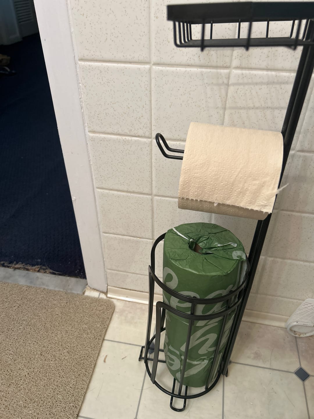 Customer photo review of Leafy EarthSoft Premium Bamboo - 12 roll 3 ply