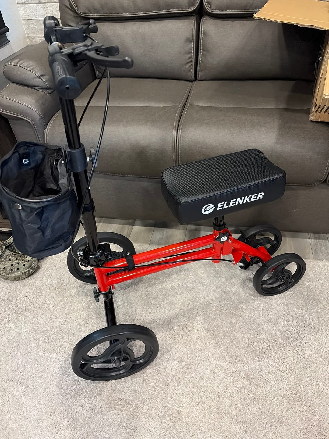 Customer photo review of YF-9005G Economy Knee Walker 10" Wheels with Dual Braking System