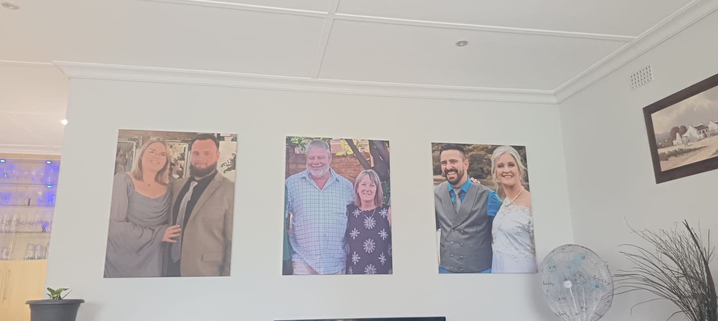 Customer photo review of 3 x A0 Super Big Canvas (80.9x102,5cm)
