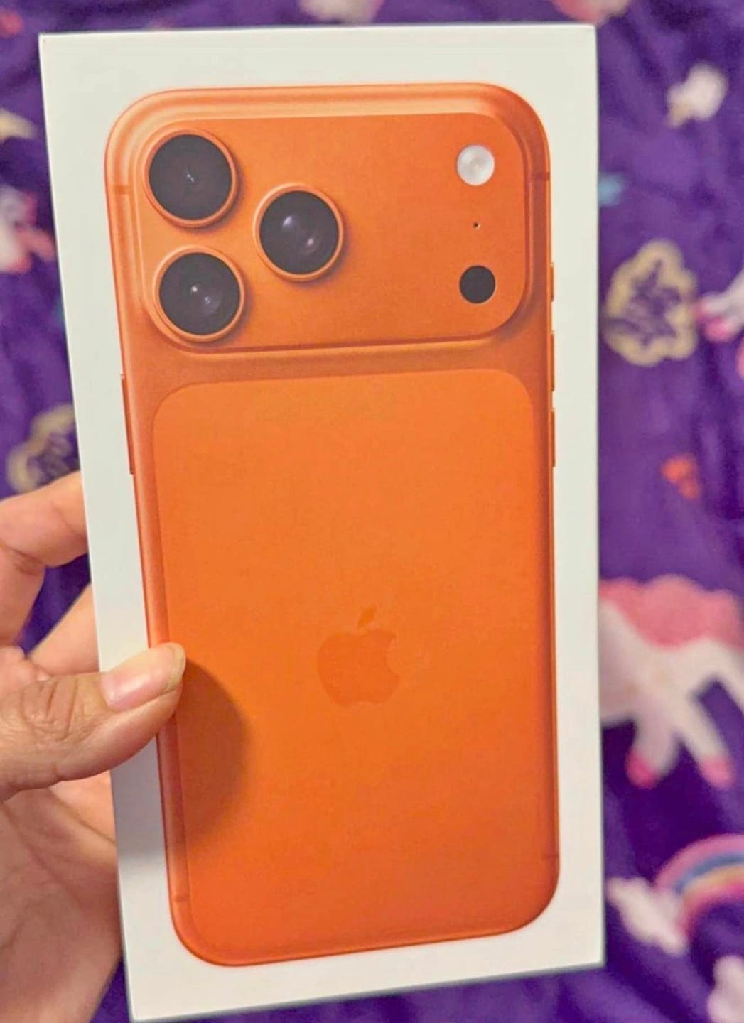 Customer photo review of iPhone 17 Pro Max