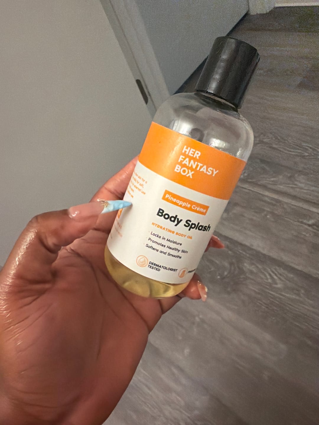 Customer photo review of Body Splash - Skin Smoothing Body Oil  (Pineapple Creme)