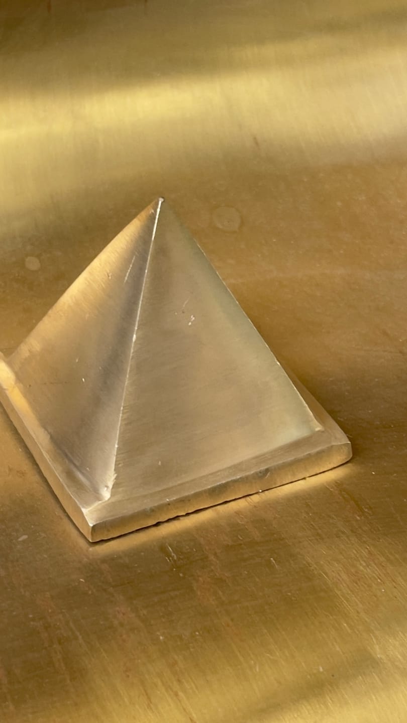 Customer photo review of Solid Brass Pyramid Vastu Remedy for North West Direction Balance, Health, Wealth and Positive Energy Support for Entrance, Kitchen and Home Spaces | 7.6 cm | 600 g