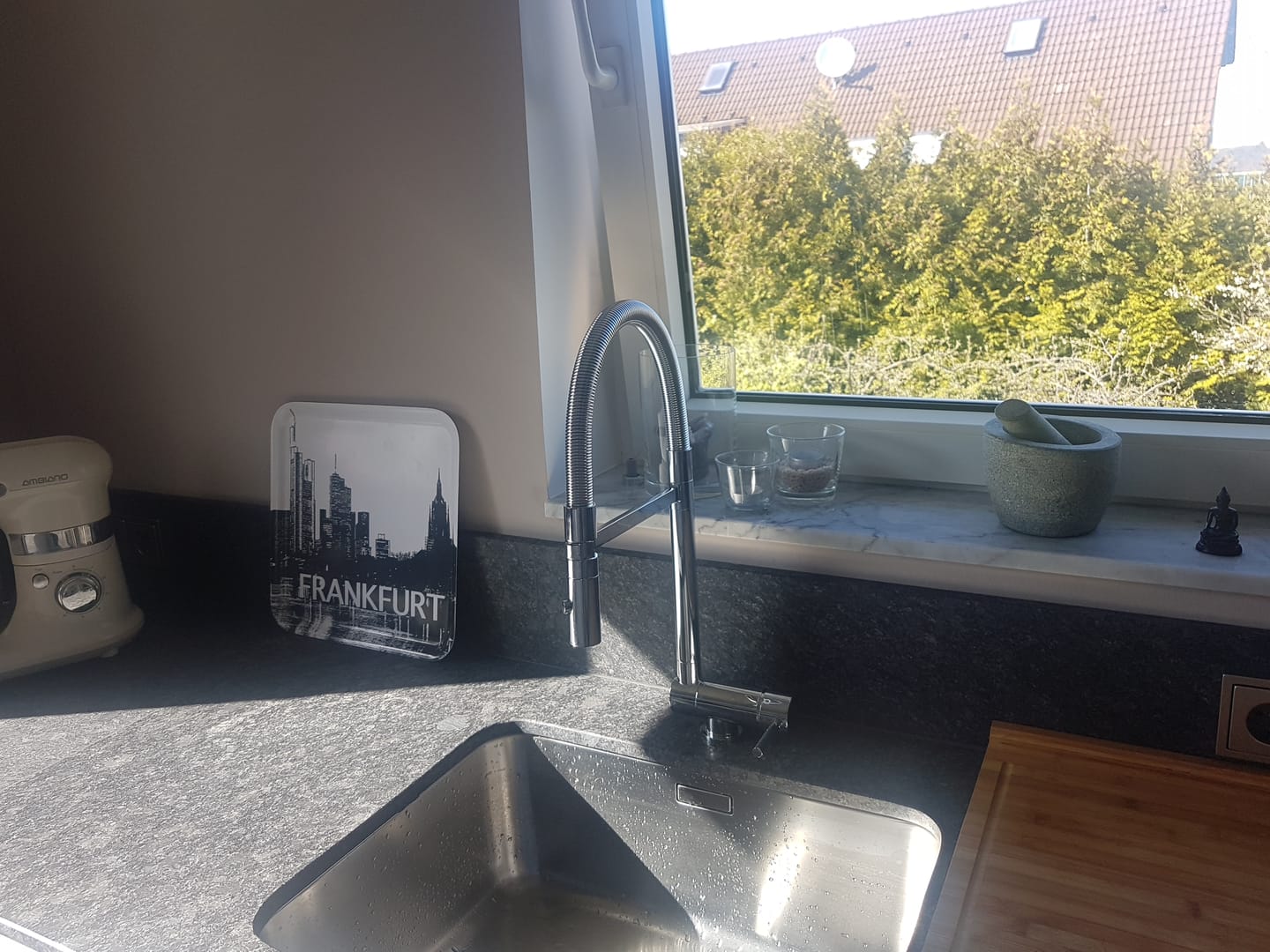 Customer photo review of Under Window Kitchen Tap, folding spout to reach 6 cm, with 360° swivel spout and 2-jets removable Spray, Chrome