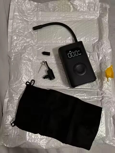 Customer photo review of AirMate™ Cordless Tire Inflator: Set the Pressure, It Stops Itself