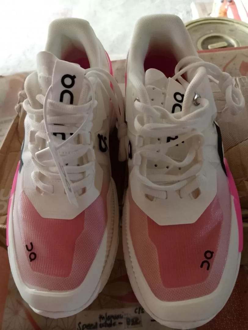 Customer photo review of Roger Pro 2 White Pink - RWP