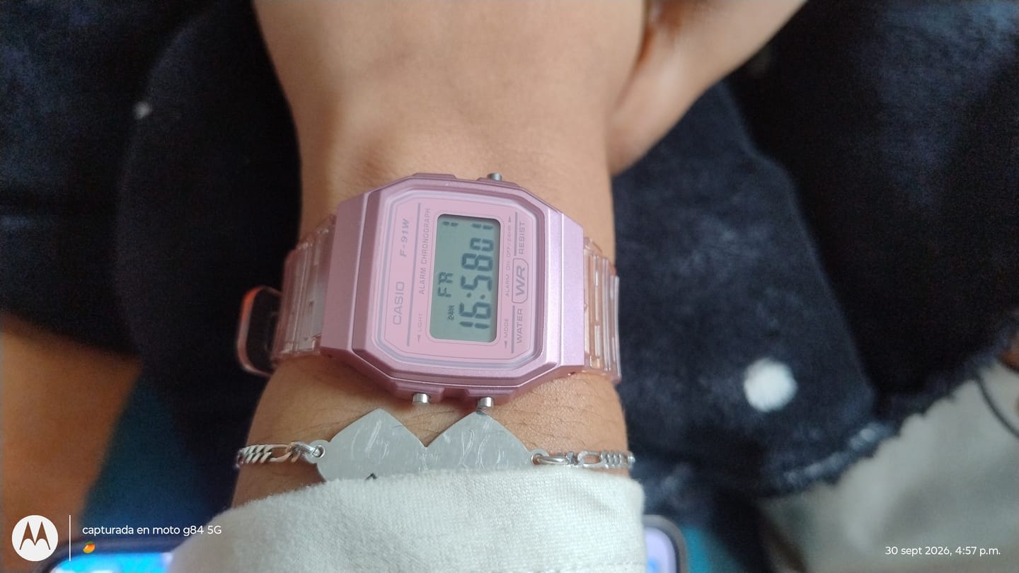 Customer photo review of Reloj Casio Vintage F-91WS-4 Rosado Transparente