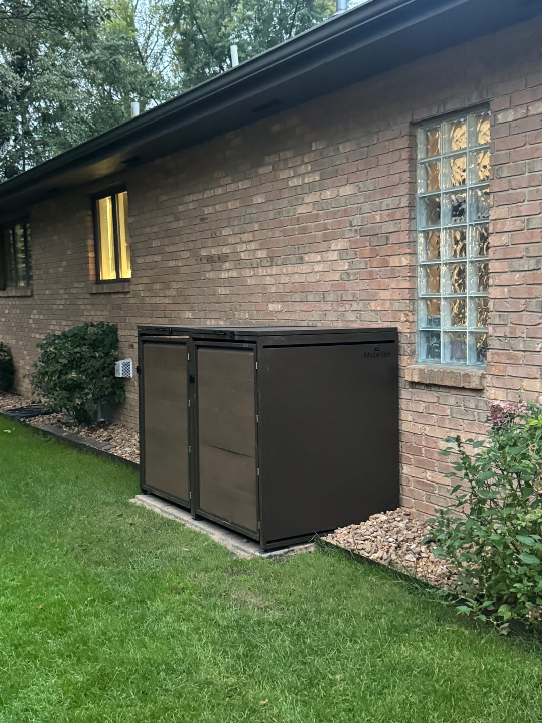 Customer photo review of MisterBin® Garbage Bin Enclosure