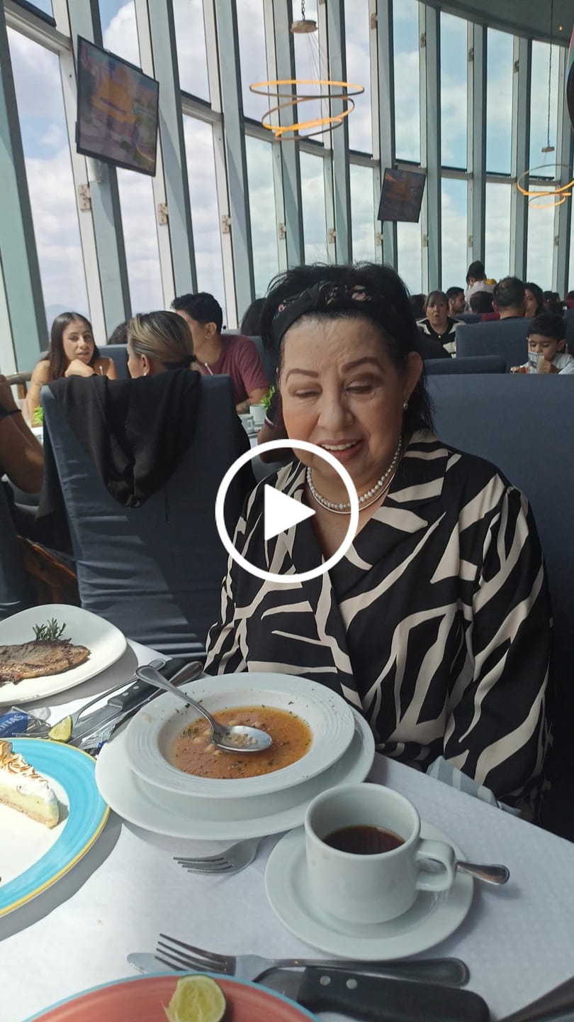 Customer video review of Brunch
