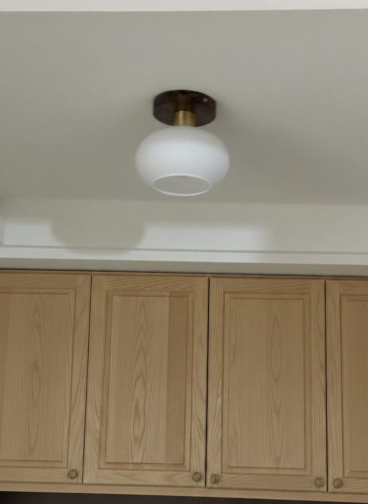Customer photo review of Walnut Ceiling Light, Shell-Shaped Opal Glass, 18 cm