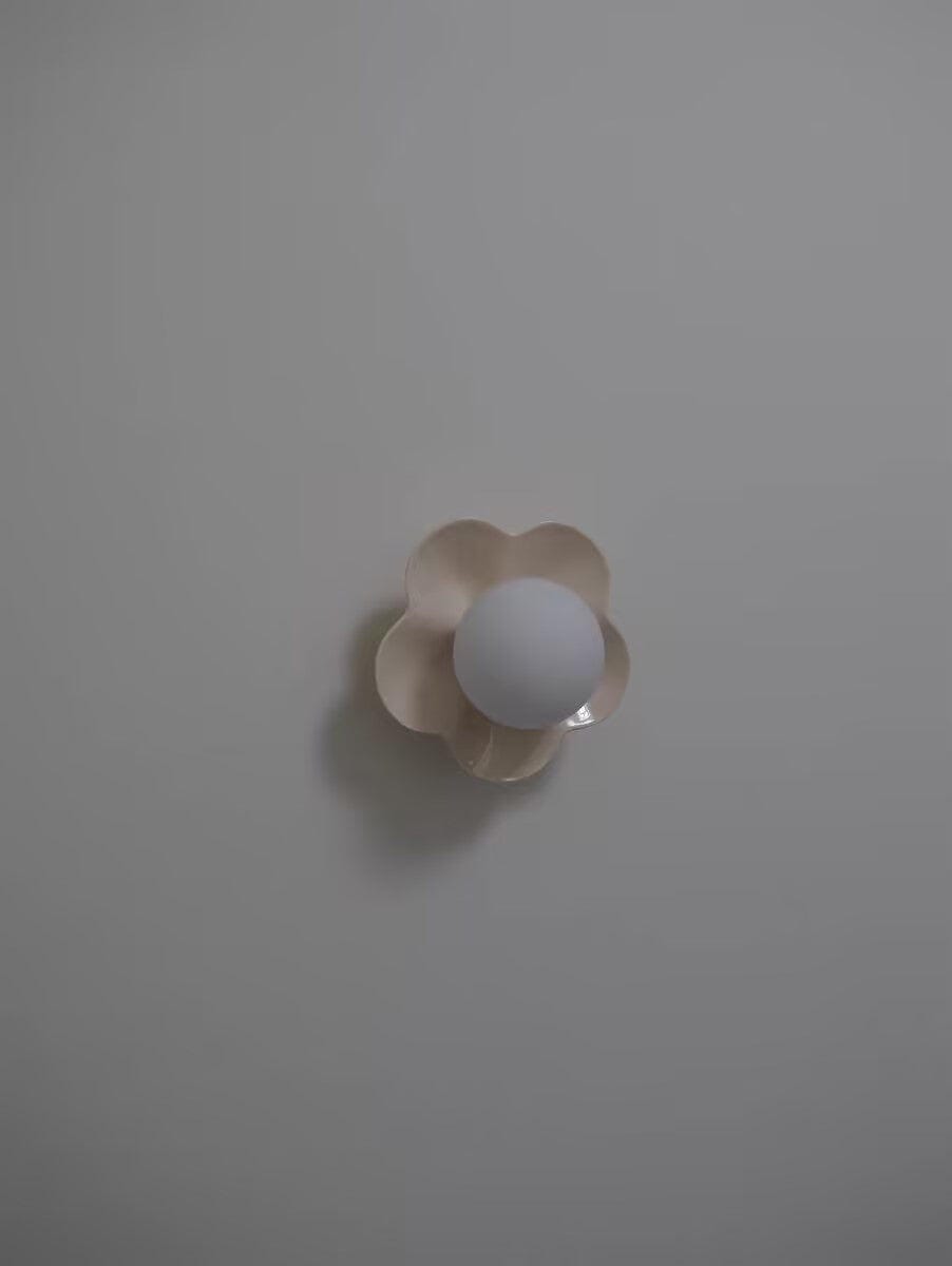 Customer photo review of Resin Flower Wall Light, Glass Shade, 20 cm, Wall Sconce