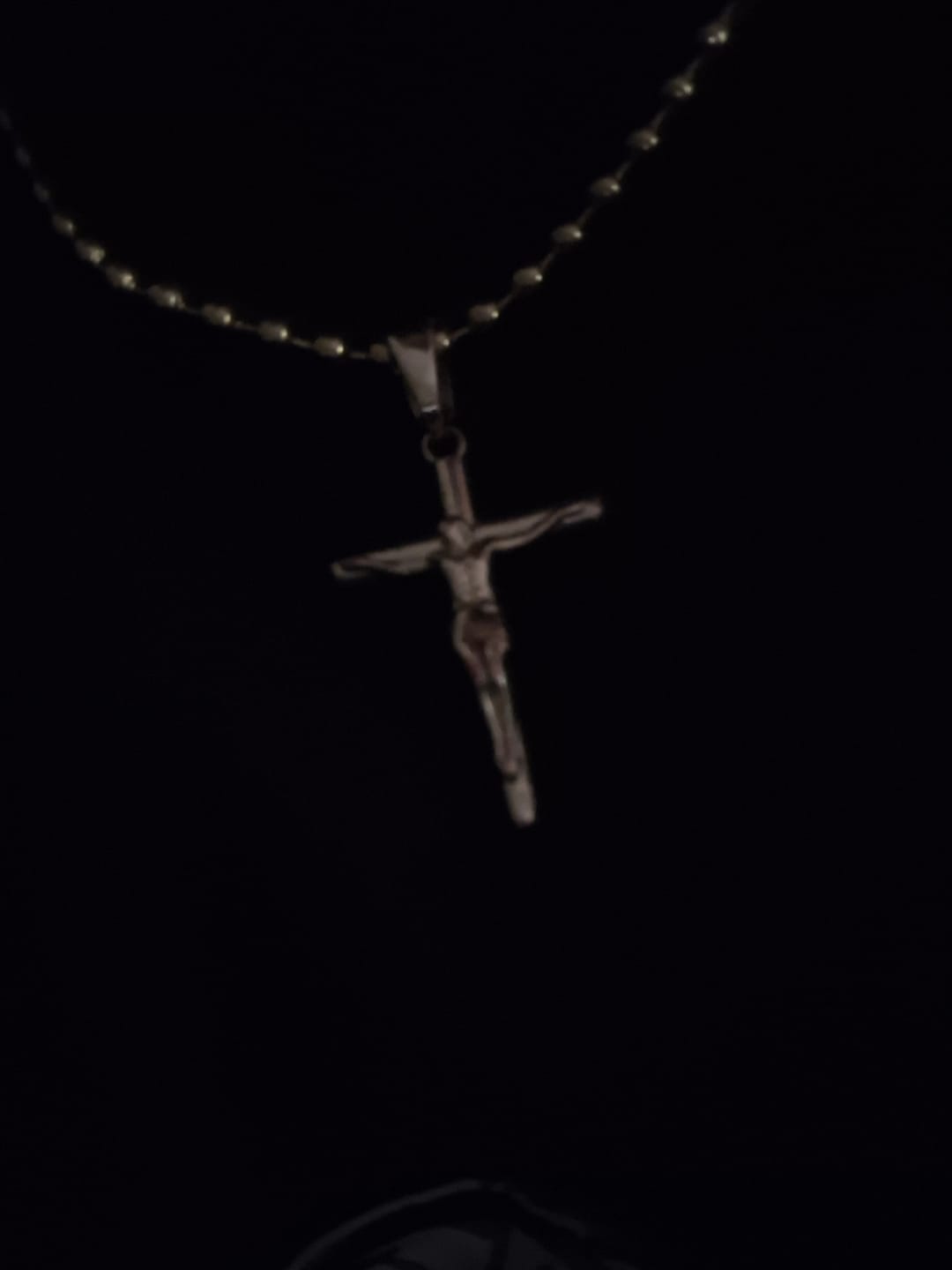 Customer photo review of Collier Croix Crucifix du Christ