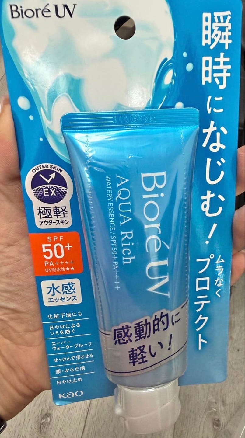 Customer photo review of BIORÉ UV Aqua Rich Watery Essence Sunscreen SPF 50+ PA++++