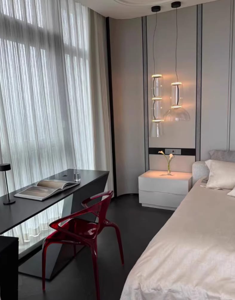 Customer photo review of Clear Glass Cylinder Pendant Light, Integrated LED, 36 cm