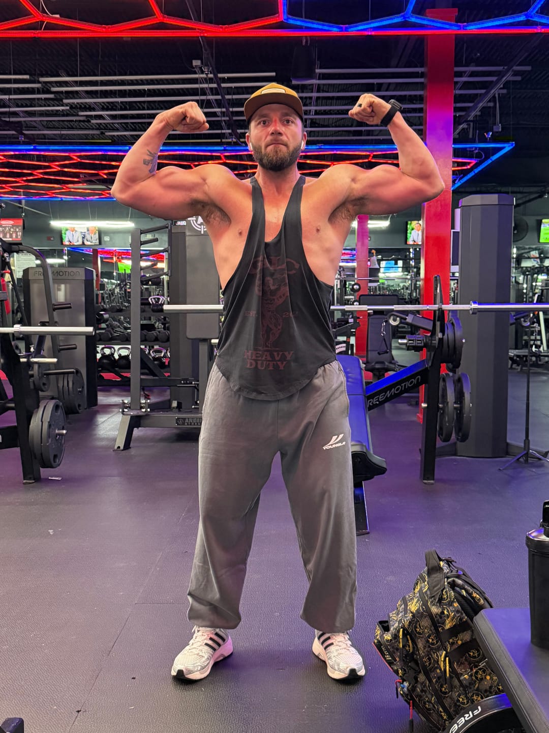 Customer photo review of 2154 - Throwback Baggy Joggers