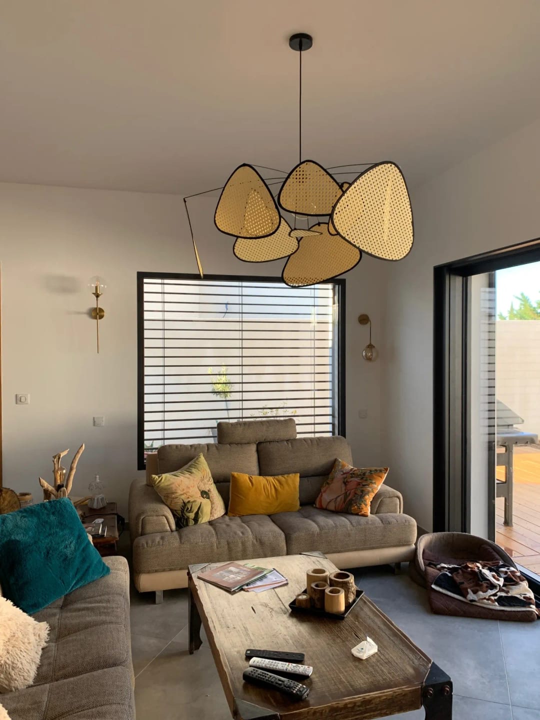Customer photo review of Rattan Pendant Light, Black Metal Frame, Ten Curtains, 60-100 cm Wide