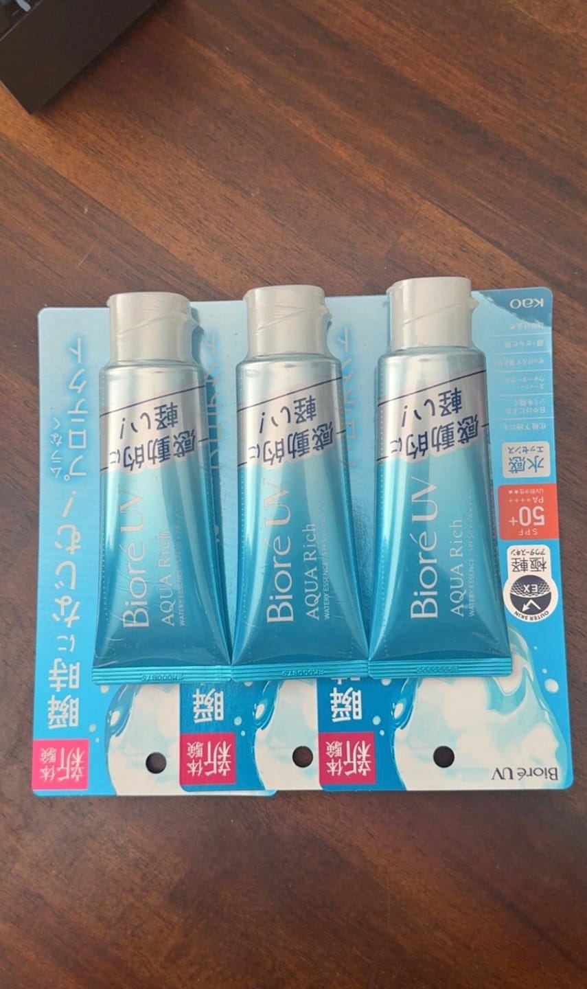 Customer photo review of BIORÉ UV Aqua Rich Watery Essence Sunscreen SPF 50+ PA++++
