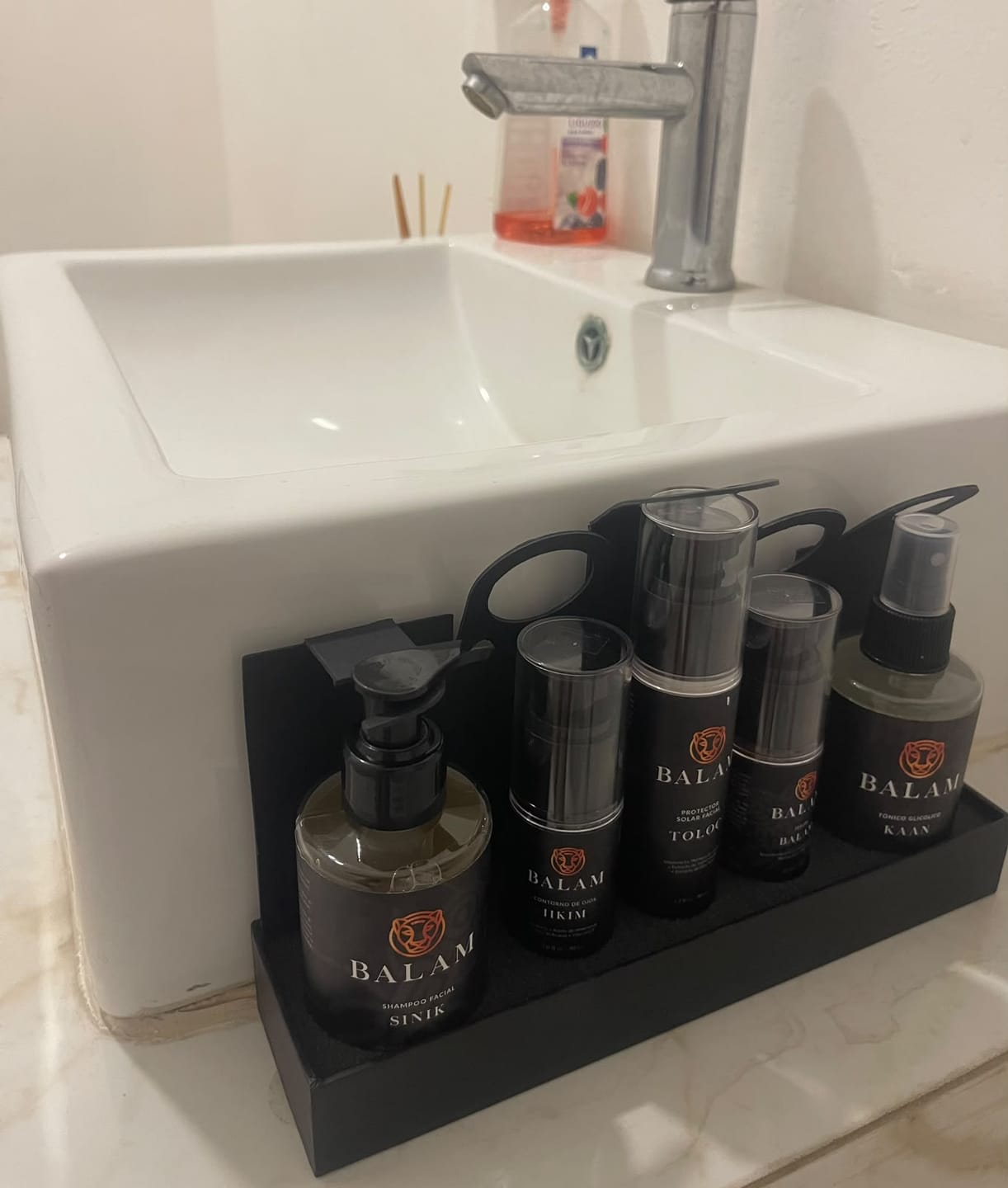Customer photo review of KIT ANTI EDAD PARA HOMBRES - 5 PRODUCTOS