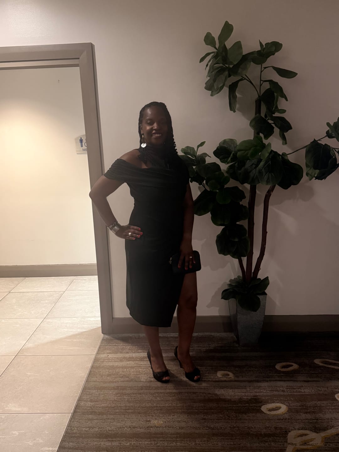 Customer photo review of Solid color One-shoulder Draped Asymmetrical Midi Dress