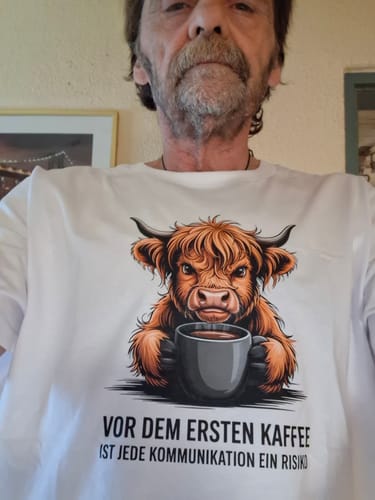 Kundenfoto von Helmut M. zum Erster Kaffee Bio T-Shirt