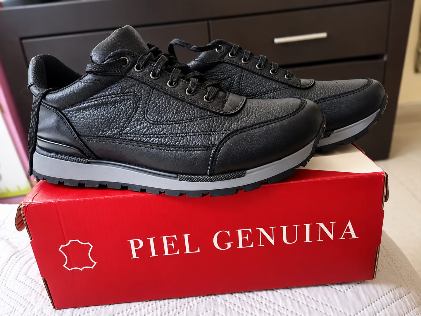 Customer photo review of Tenis Toronto - Negro
