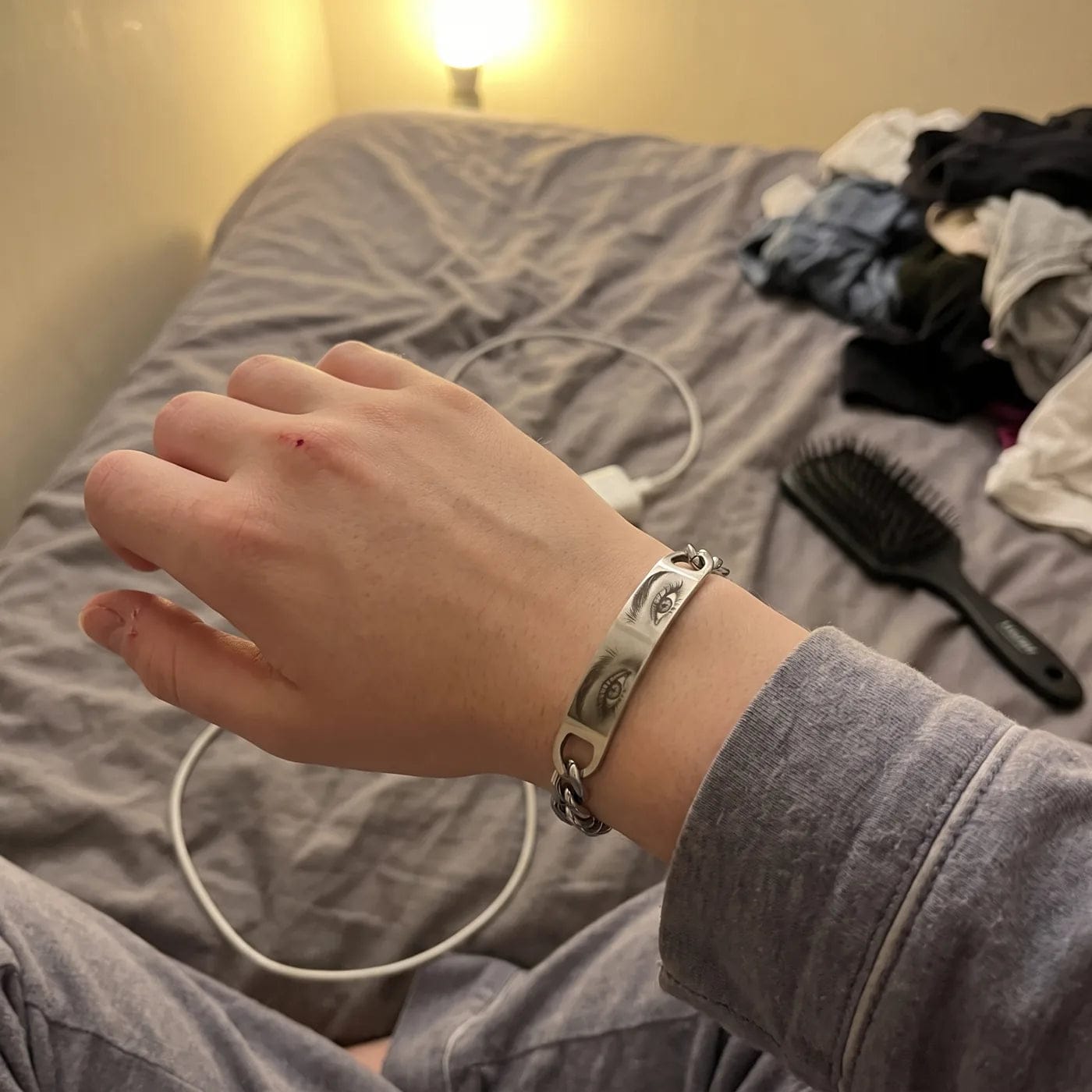 Customer photo review of Pulsera Ojo Eterno | Joyería Personalizable