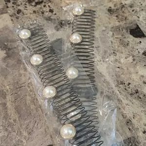 Customer photo review of Fissaggio Capelli U Shape Set 3 Pezzi Pinza Elasticizzata Nera