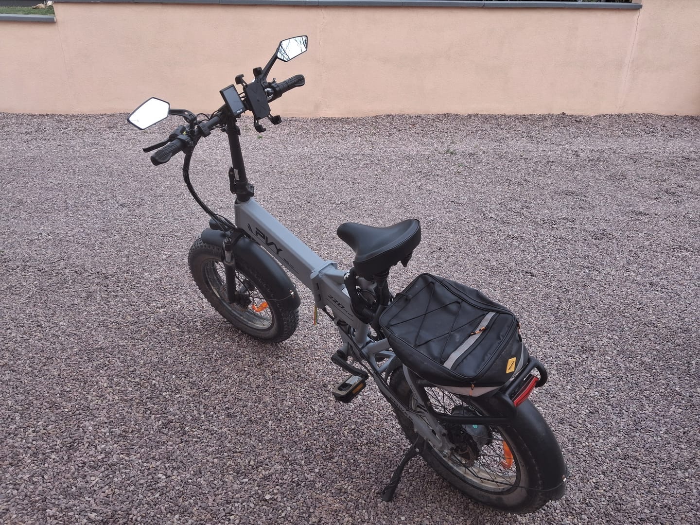 Customer photo review of Soft rear seat bag