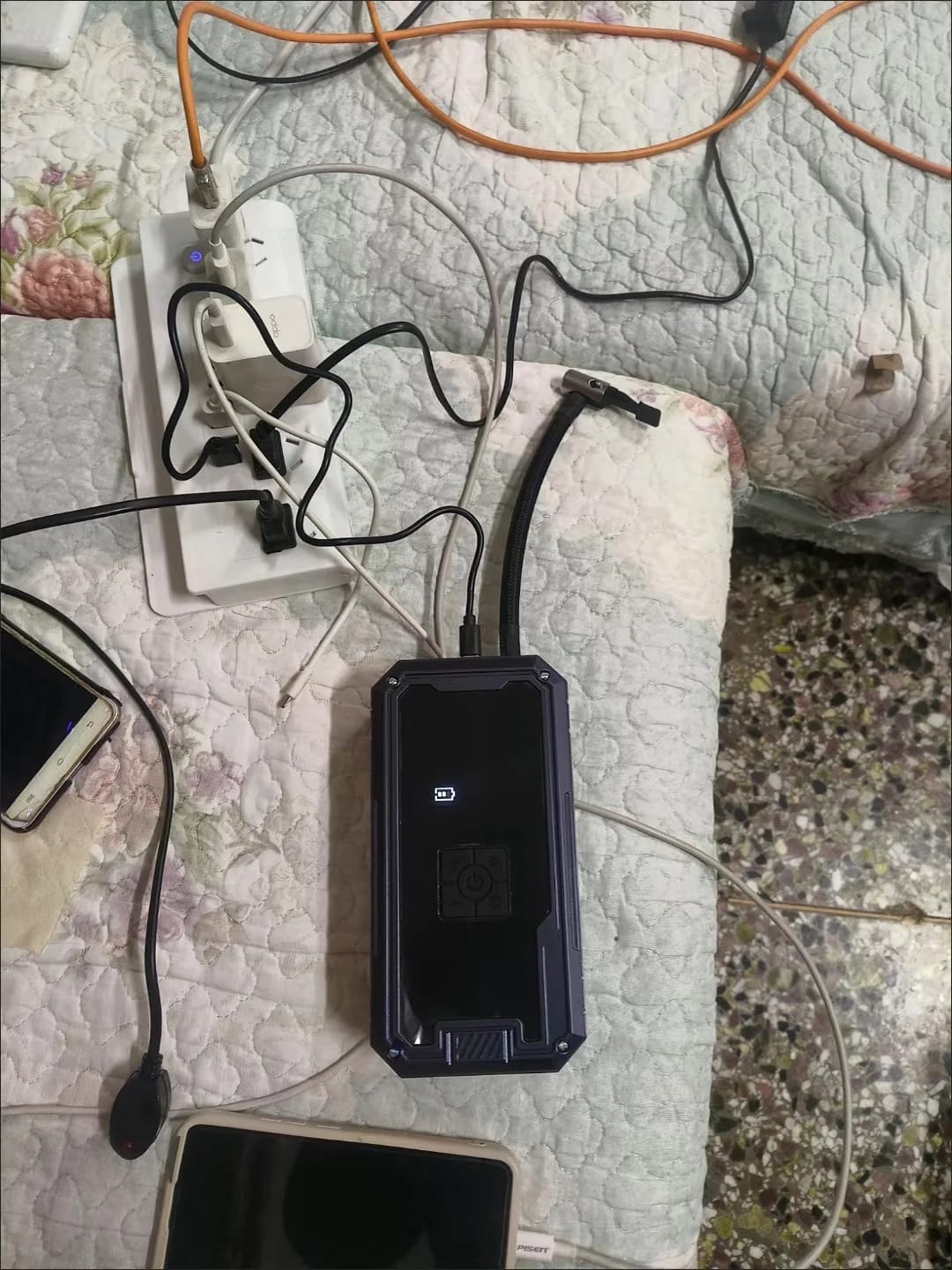 Customer photo review of [Top Rated] Momi's All-in-One Jump Starter - 4 IN 1