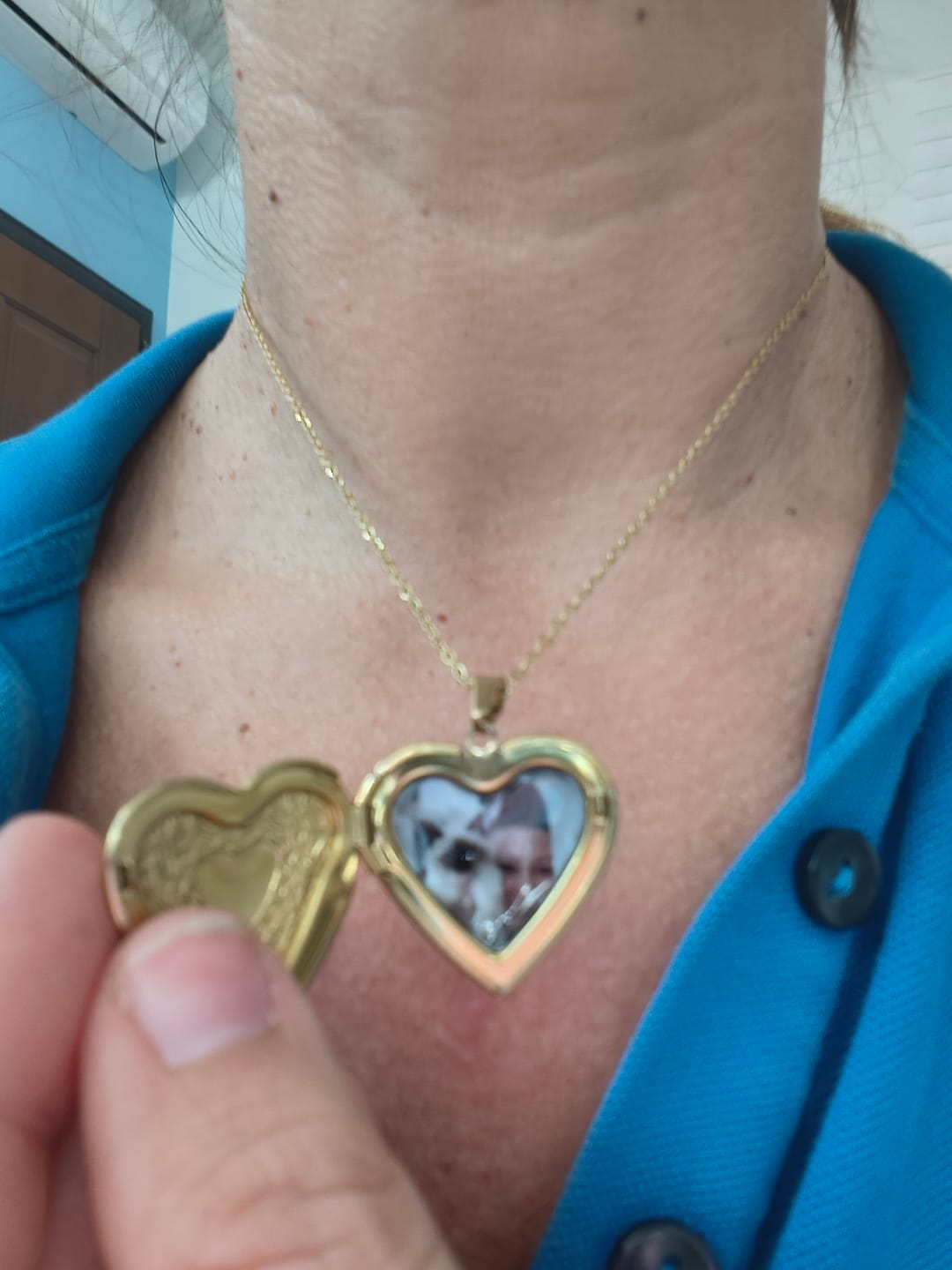 Customer photo review of Collana con Foto custodita nel Cuore e Dedica Personalizzata