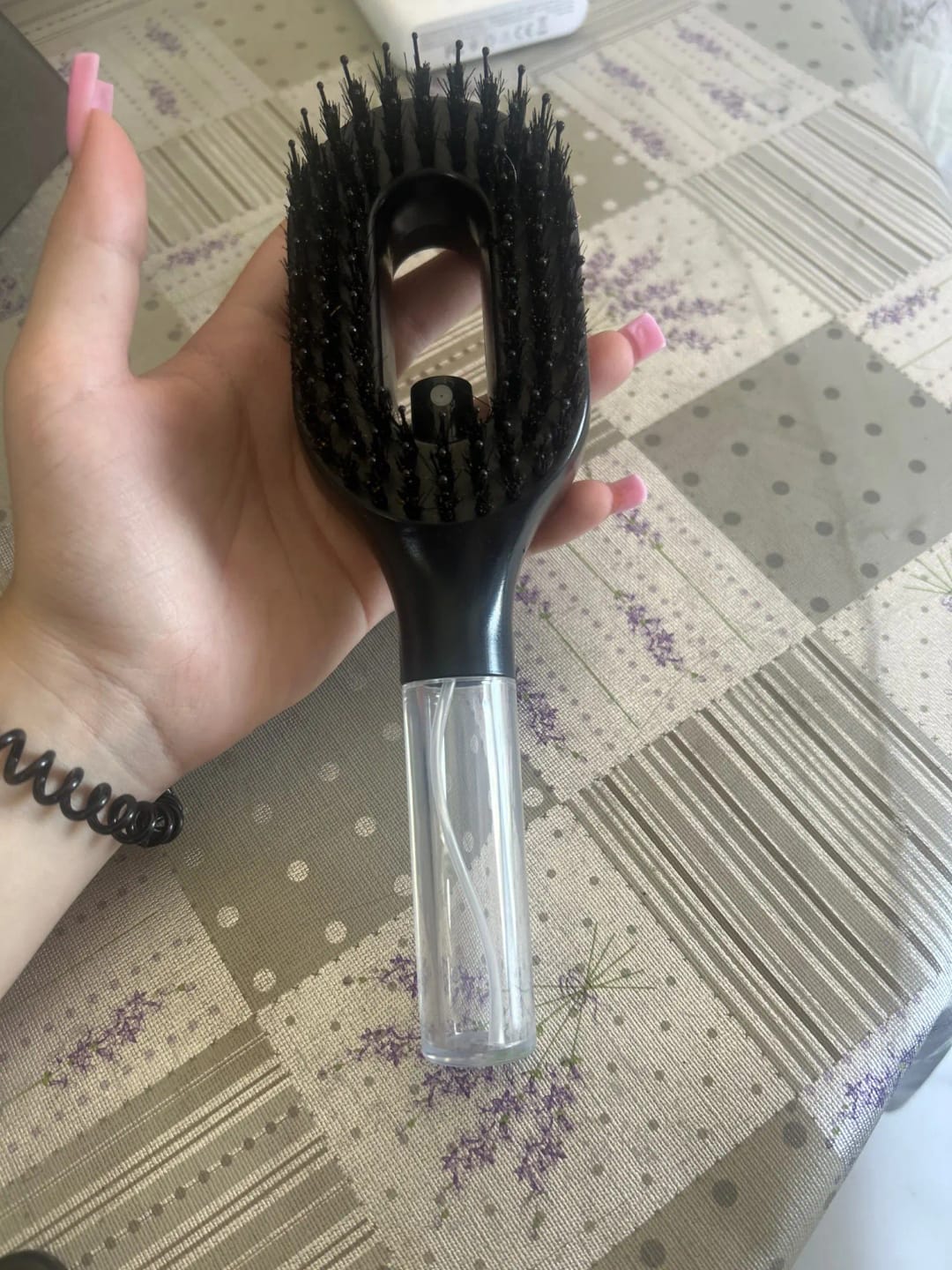 Customer photo review of Scalvée™ Anti-Frizz Hair Brush