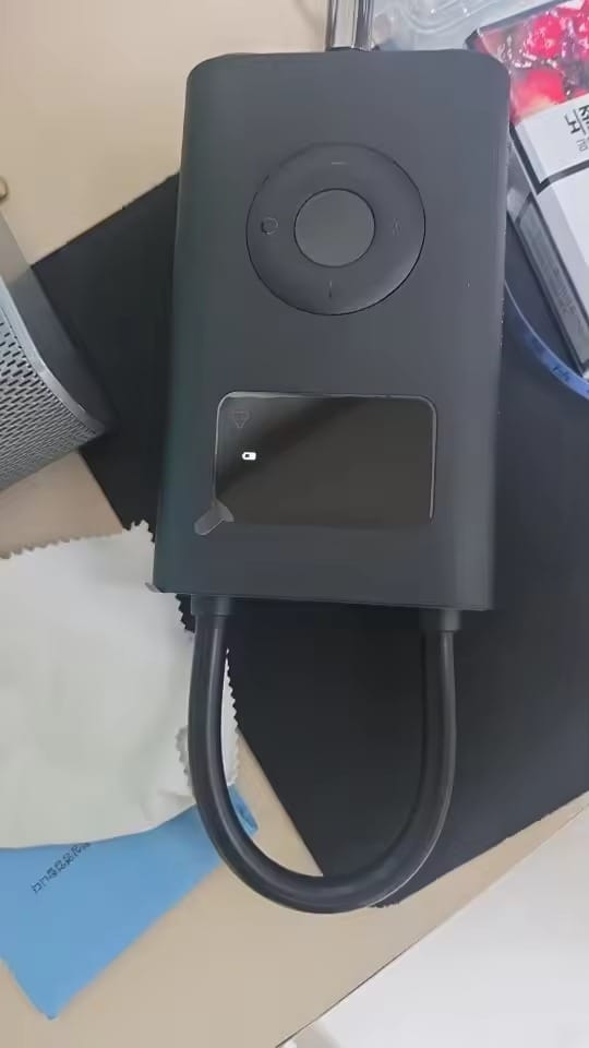 Customer photo review of AirMate™ Cordless Tire Inflator: Set the Pressure, It Stops Itself