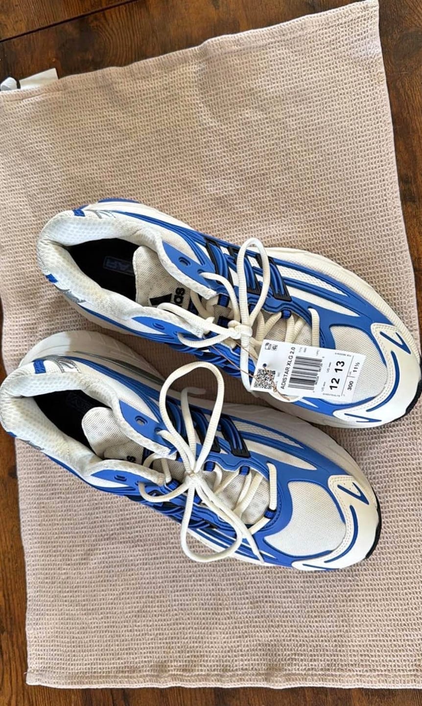 Customer photo review of ADISTAR XLG 2.0 Performance Sneakers
