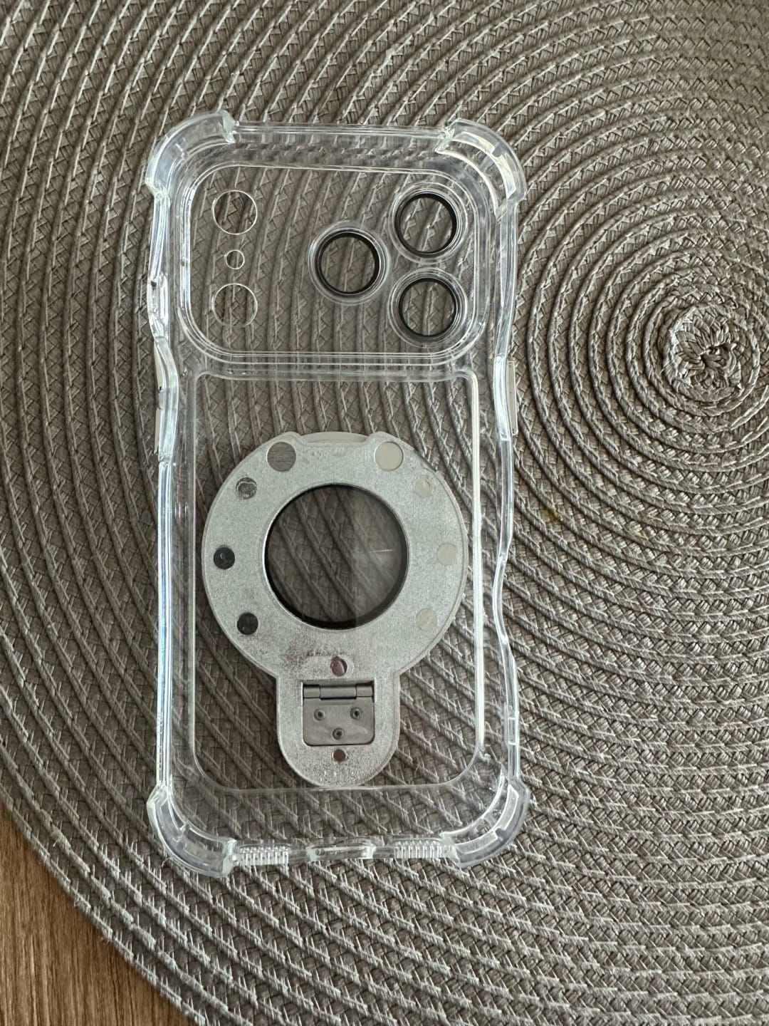 Customer photo review of Coque iPhone anti-chute à anneau invisible Airluma