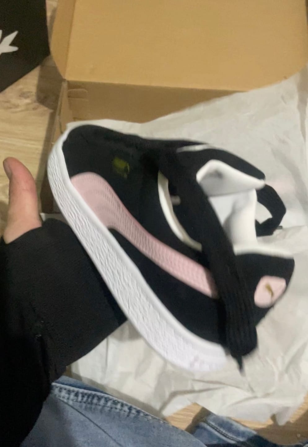 Customer photo review of Zapatilla Puma Suede XL Niños Negro