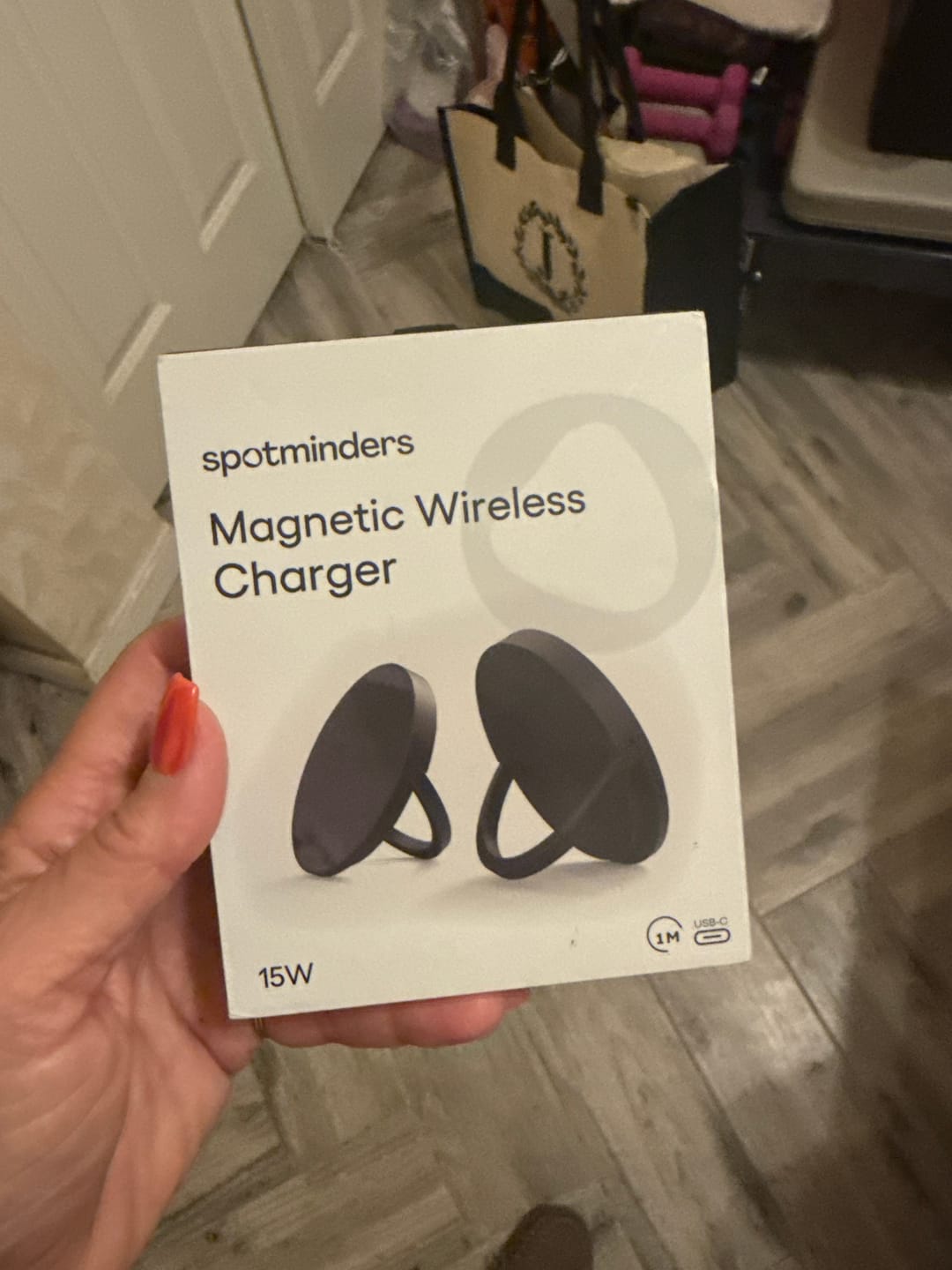 Customer photo review of Spotminders Wireless Charger