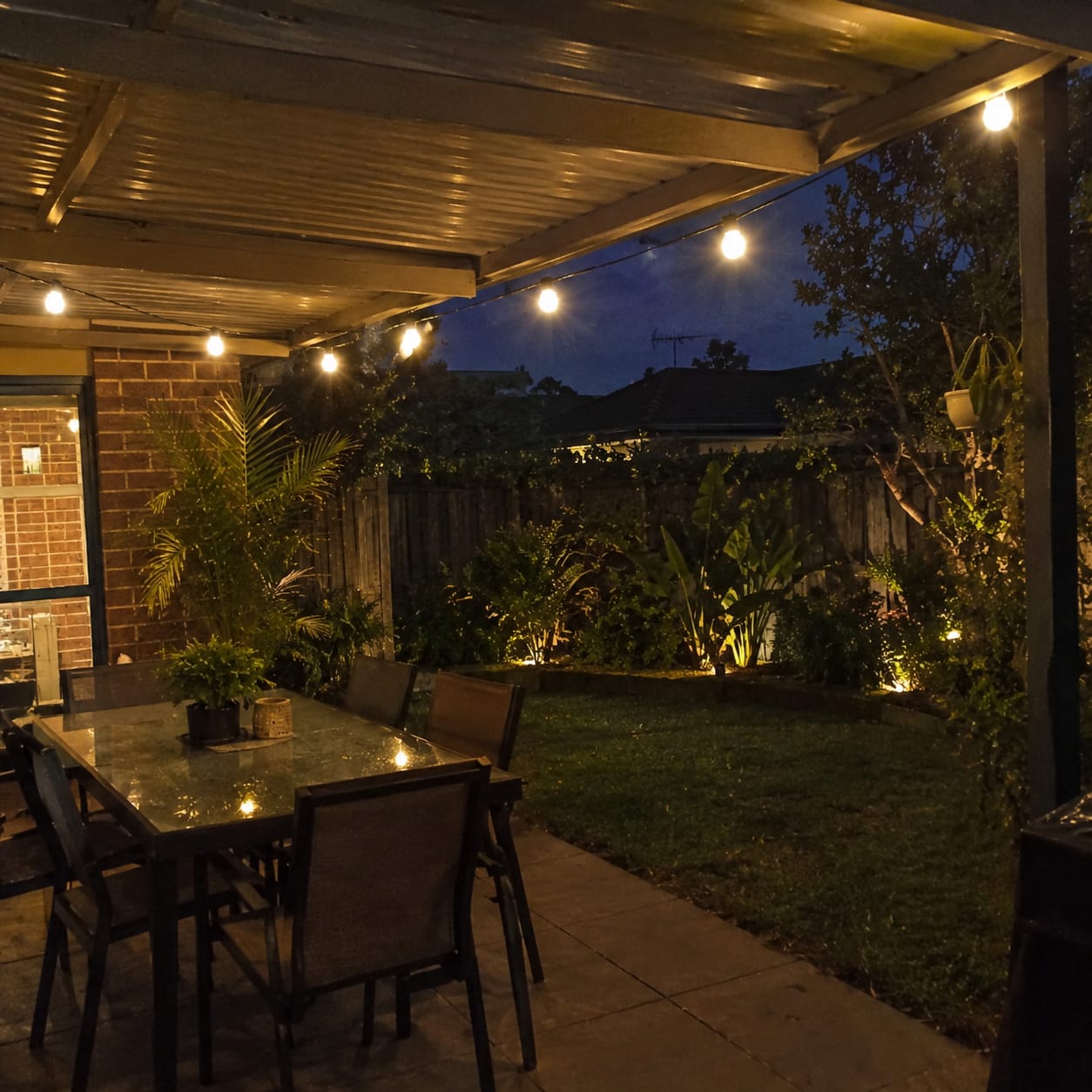 Customer photo review of Solar Festoon Lights Outdoor – Waterproof Patio Garden String Lights