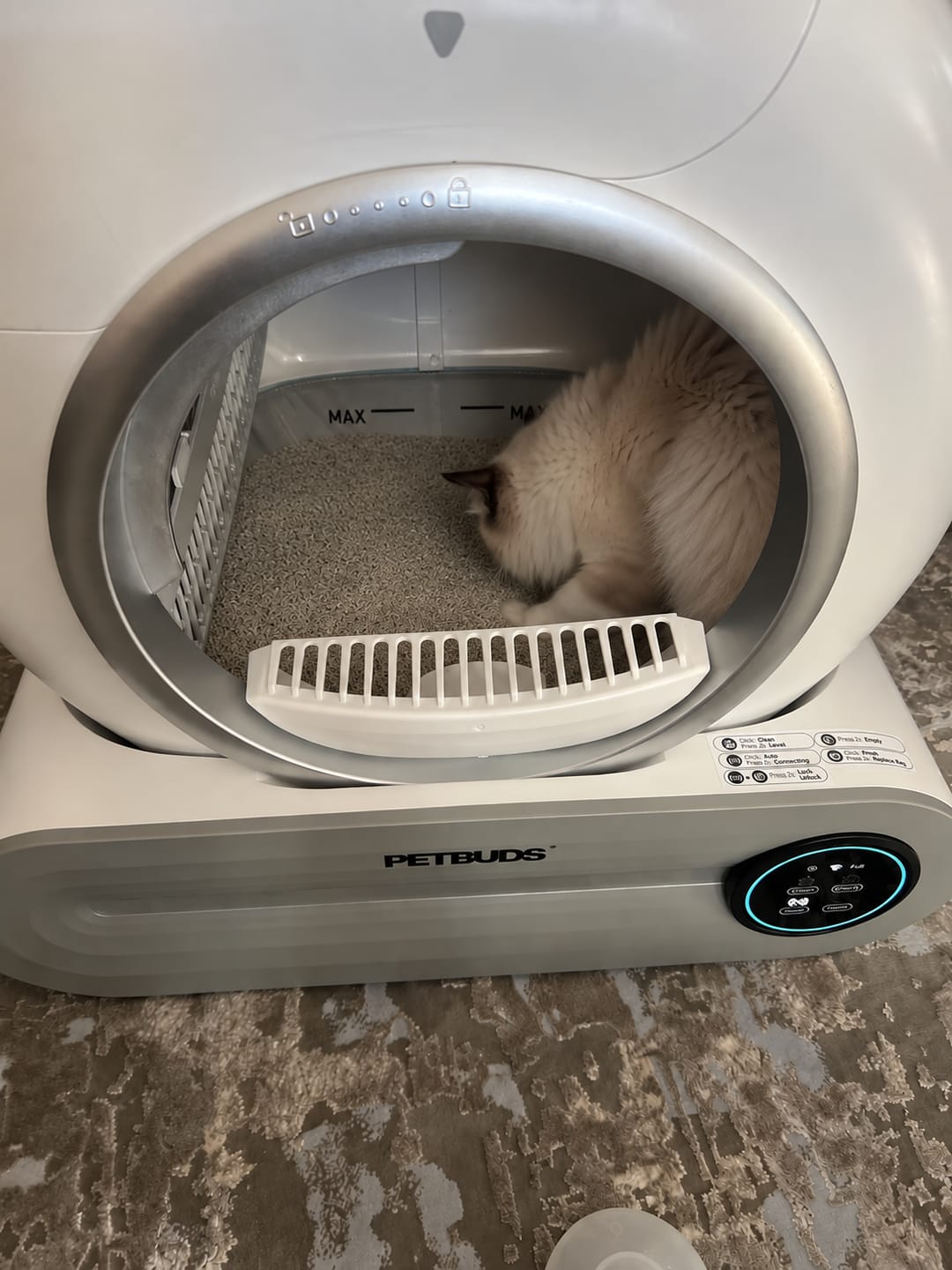 Customer photo review of Petbuds™ Pro 2026 Automatic Self-Cleaning Litter Box