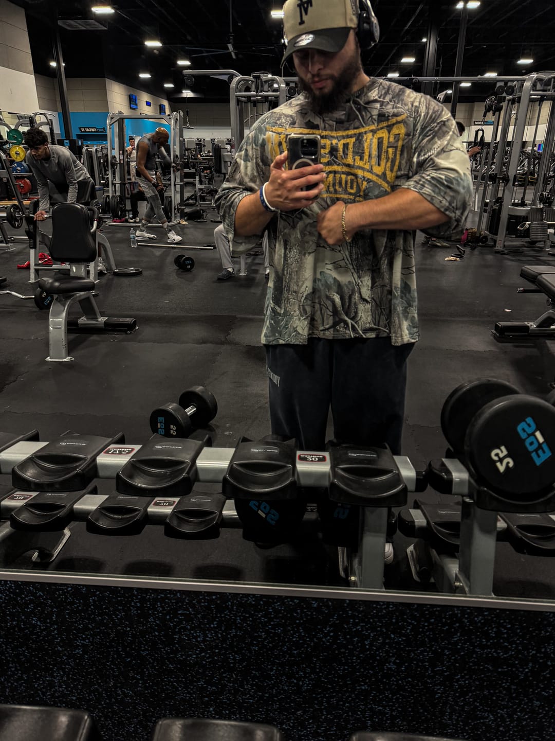 Customer photo review of 4248 - Gold's Iron Legacy Huge Tees