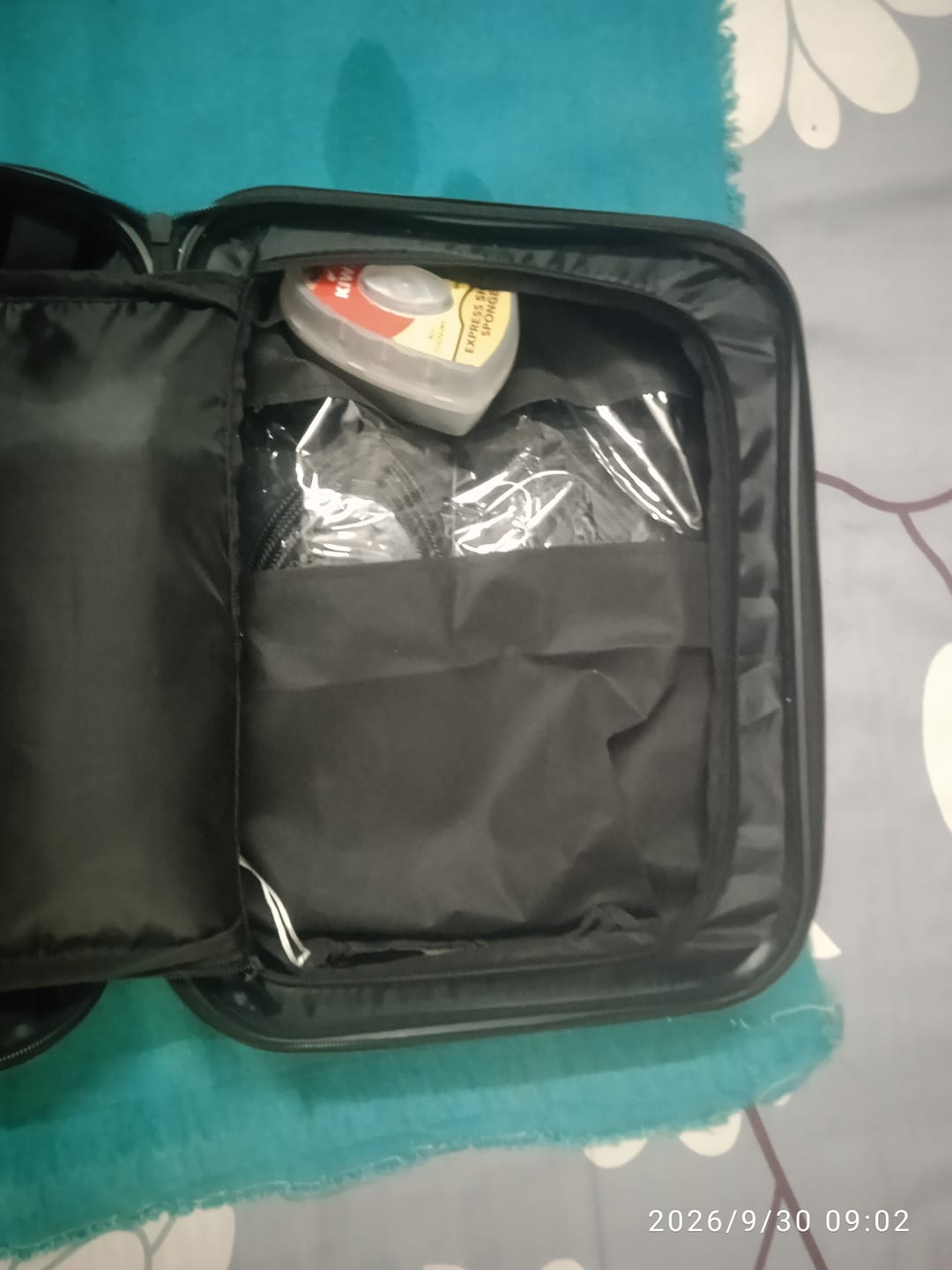 Customer photo review of SHOECASE
