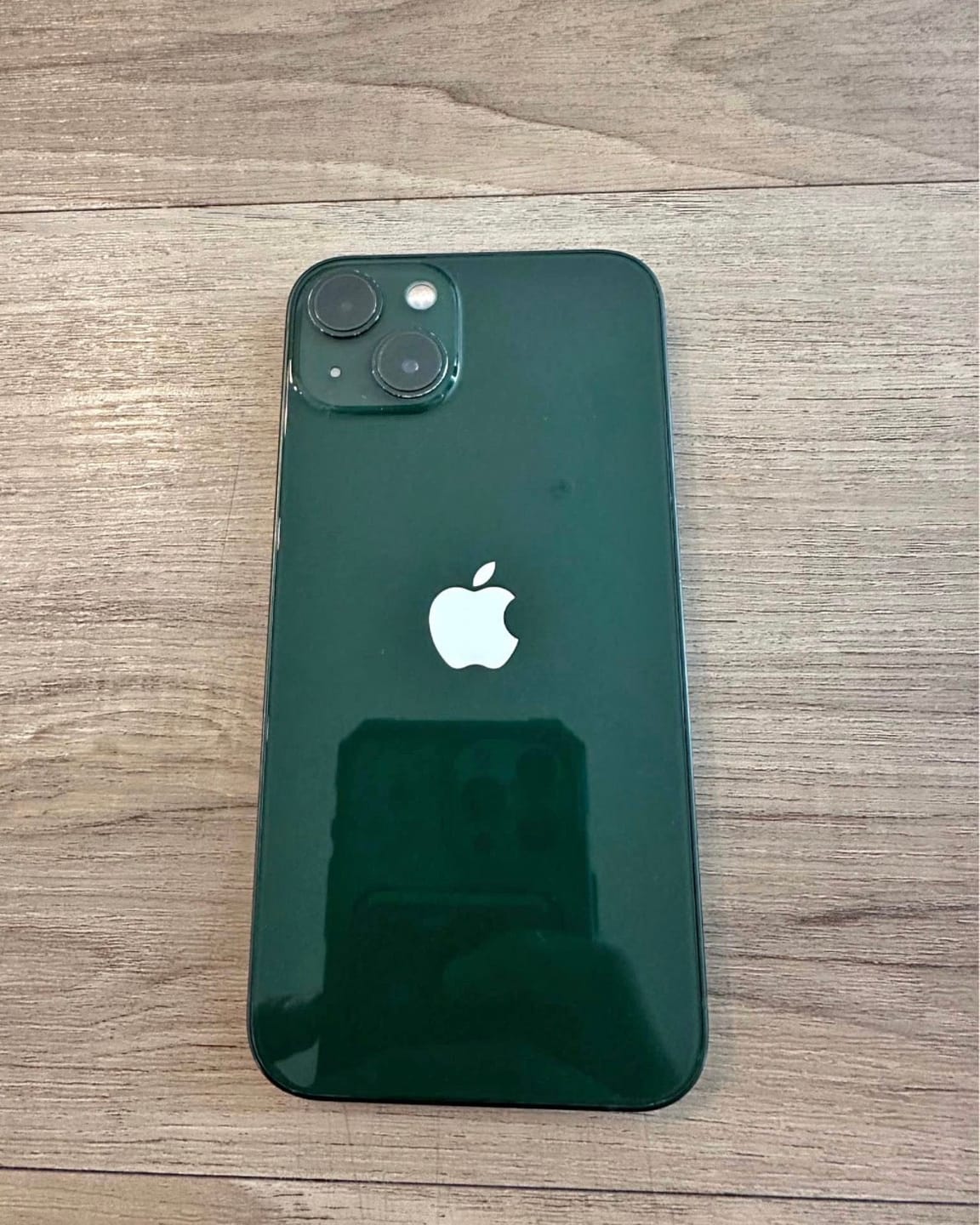 Customer photo review of iPhone 13