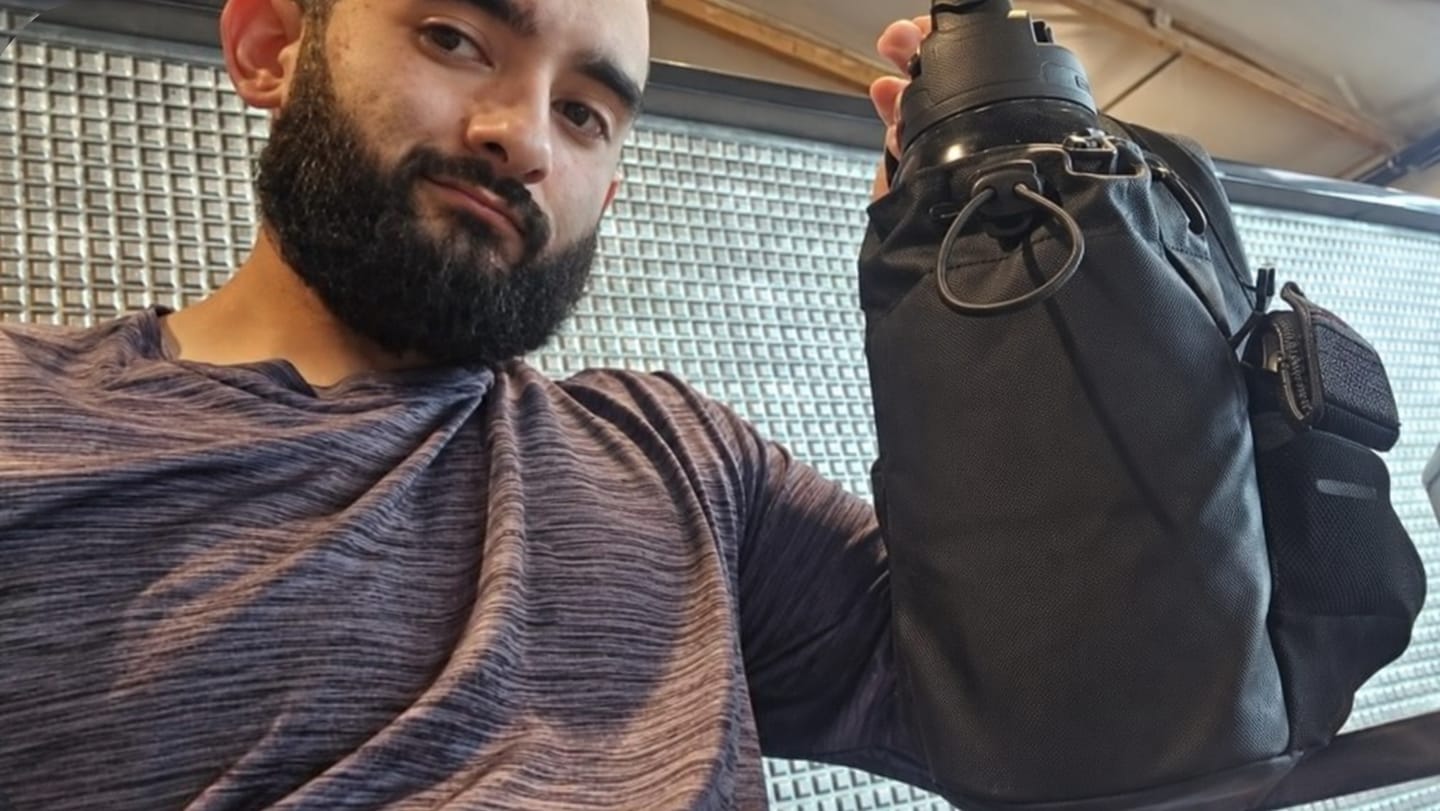 Customer photo review of AXVOR™ Bolso Magnético